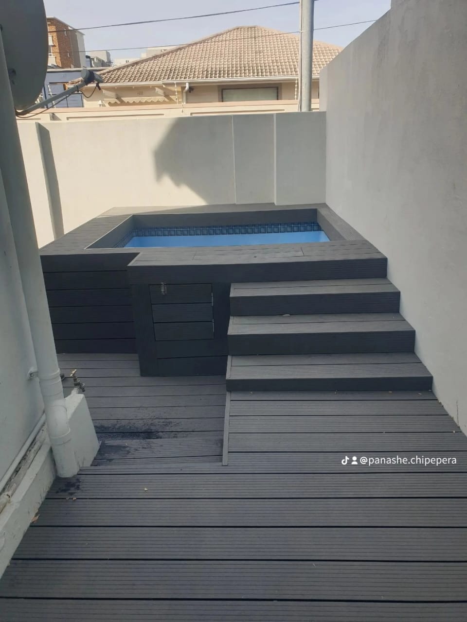 Luxury Pergola Solid Polycarbonate Layering